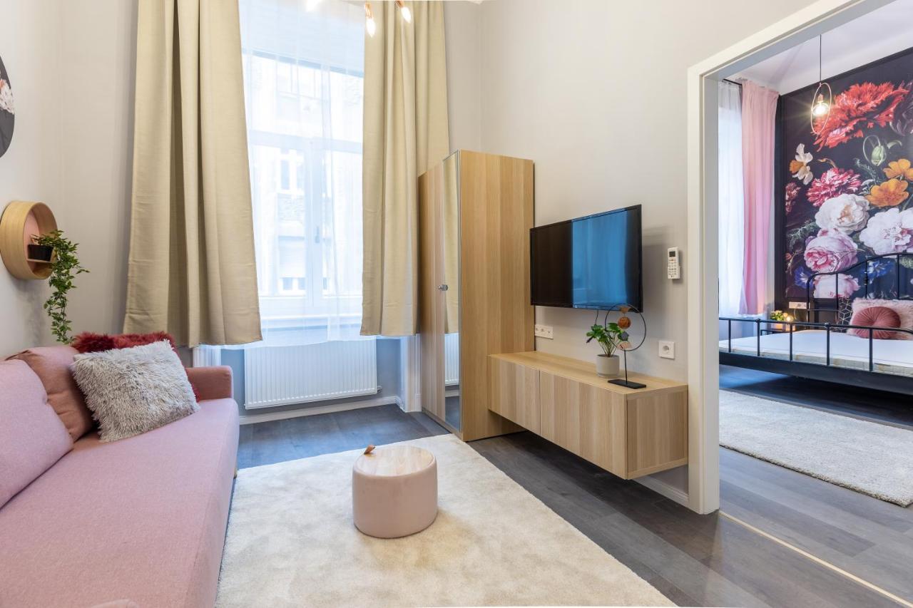 W33 - Prime Location - Comfortable Quality Apartments By Bqa بودابست المظهر الخارجي الصورة