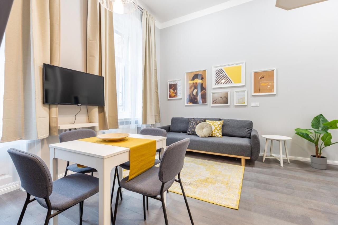 W33 - Prime Location - Comfortable Quality Apartments By Bqa بودابست المظهر الخارجي الصورة